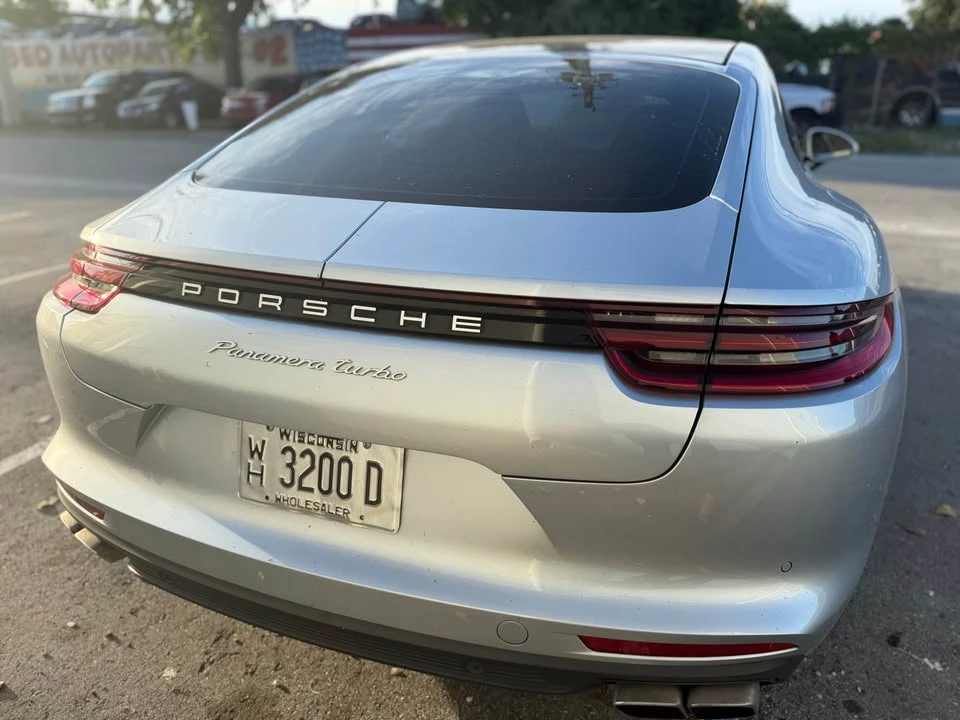 2017 Porsche 971 Panamera - Image 4 of 8