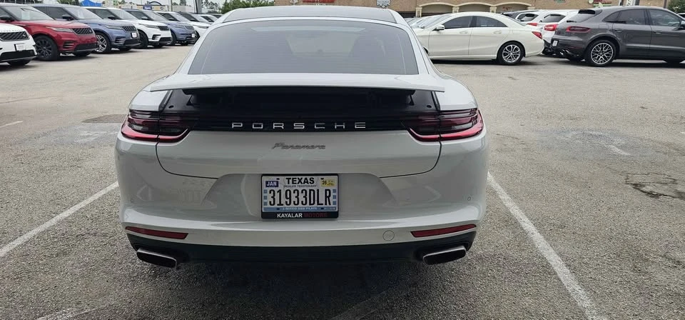 2017 Porsche 971 Panamera - Image 5 of 18