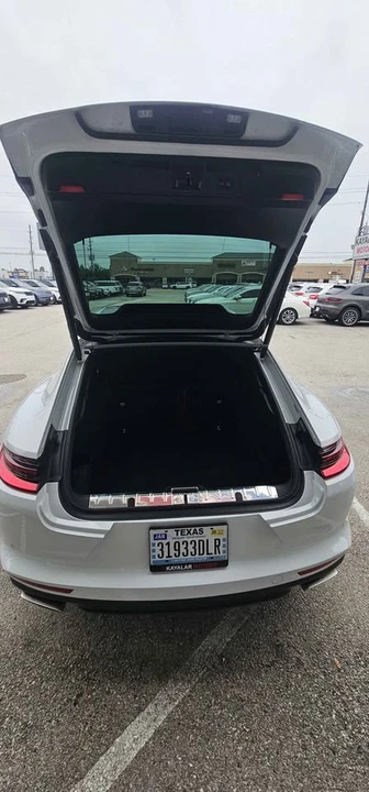 2017 Porsche 971 Panamera - Image 18 of 18