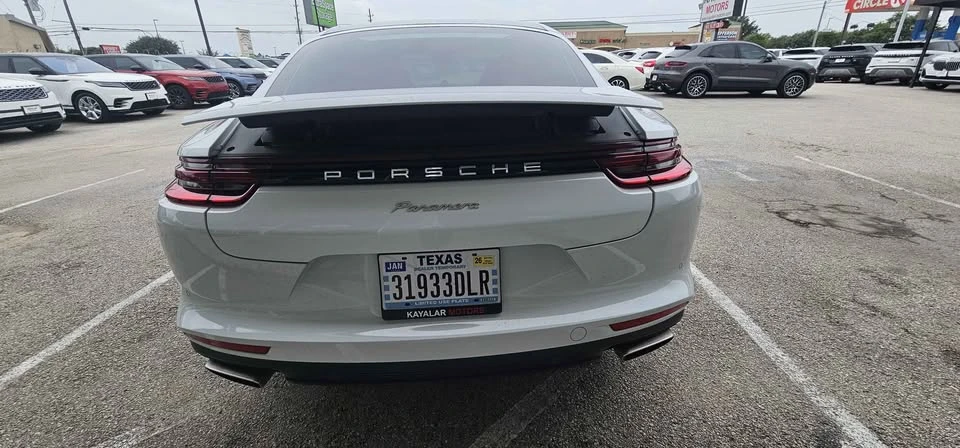 2017 Porsche 971 Panamera - Image 17 of 18