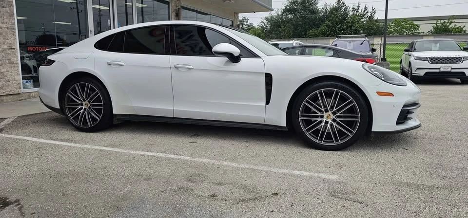 2017 Porsche 971 Panamera - Image 3 of 18