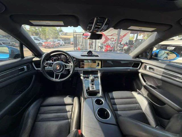 2017 Porsche 971 Panamera - Image 9 of 11