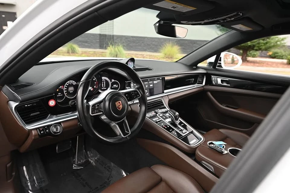 2017 Porsche 971 Panamera - Image 18 of 20