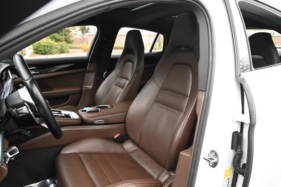 2017 Porsche 971 Panamera - Image 19 of 20