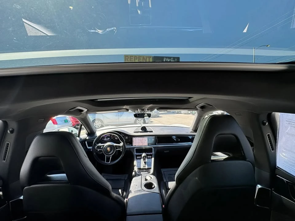 2017 Porsche 971 Panamera - Image 19 of 20