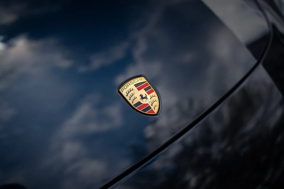 2017 Porsche 971 Panamera - Image 2 of 20