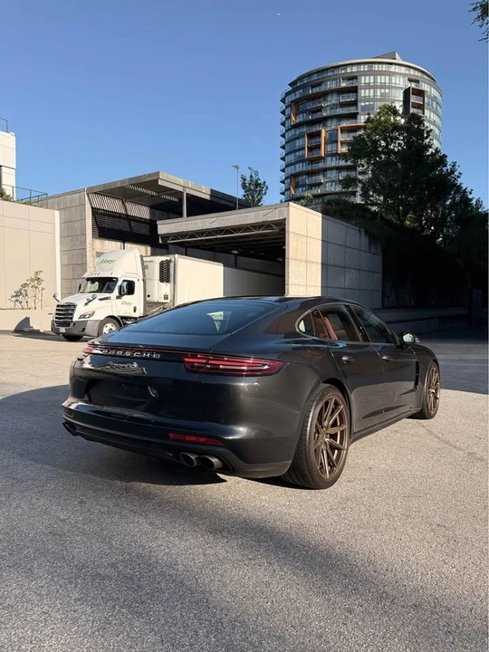 2017 Porsche 971 Panamera - Image 4 of 15