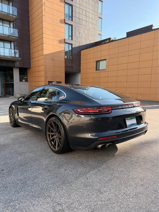 2017 Porsche 971 Panamera - Image 6 of 15