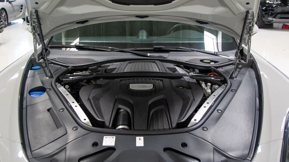 2017 Porsche 971 Panamera - Image 18 of 21