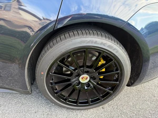 2017 Porsche 971 Panamera - Image 10 of 19