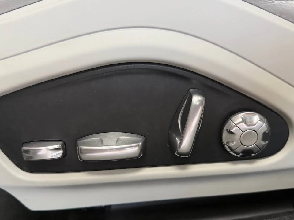 2017 Porsche 971 Panamera - Image 12 of 20