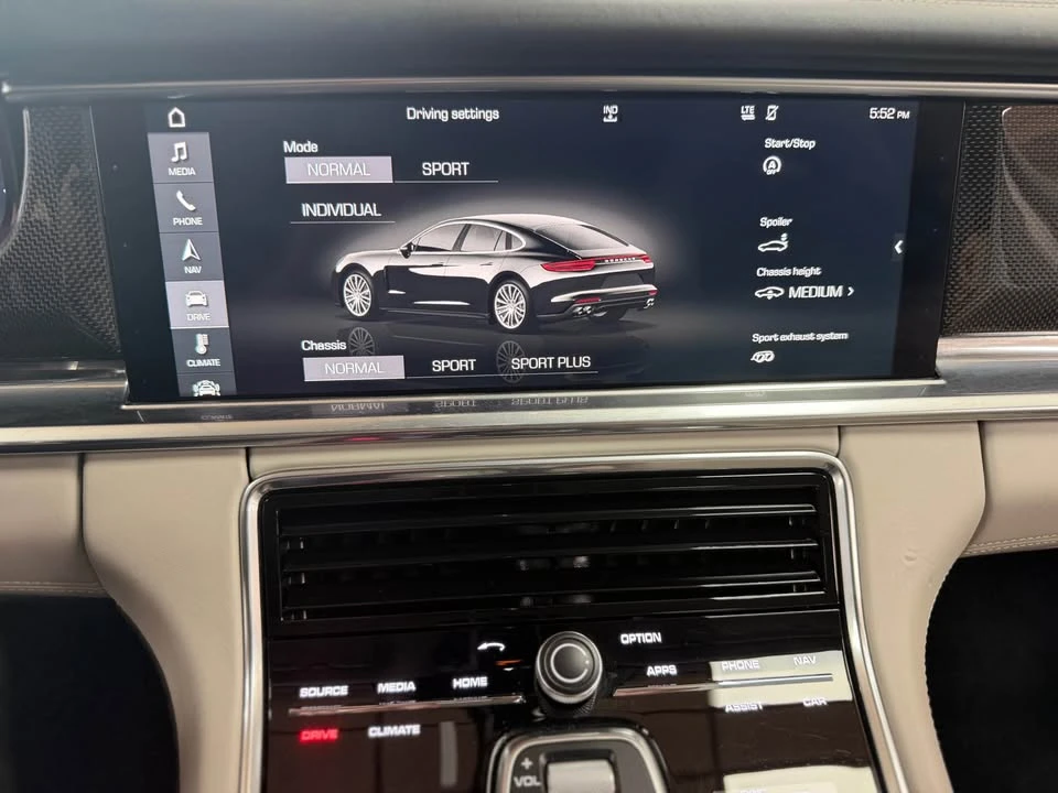 2017 Porsche 971 Panamera - Image 18 of 20