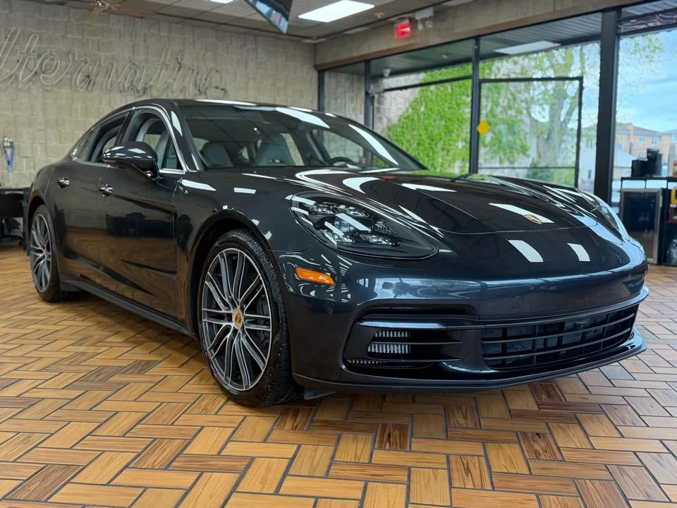 2017 Porsche 971 Panamera - Image 9 of 20