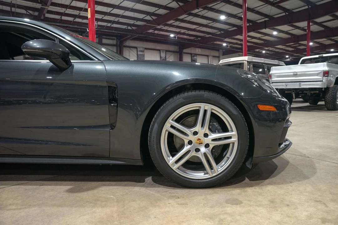 2017 Porsche 971 Panamera - Image 11 of 21