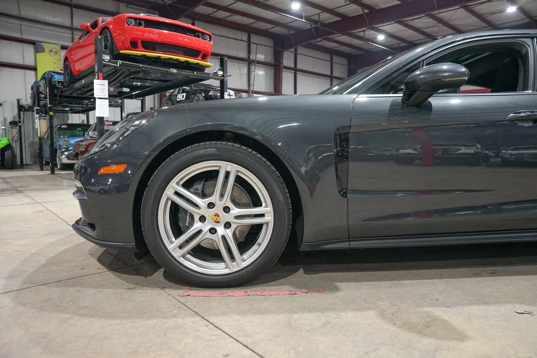 2017 Porsche 971 Panamera - Image 3 of 21
