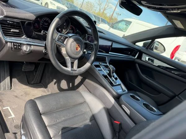 2017 Porsche 971 Panamera - Image 10 of 16