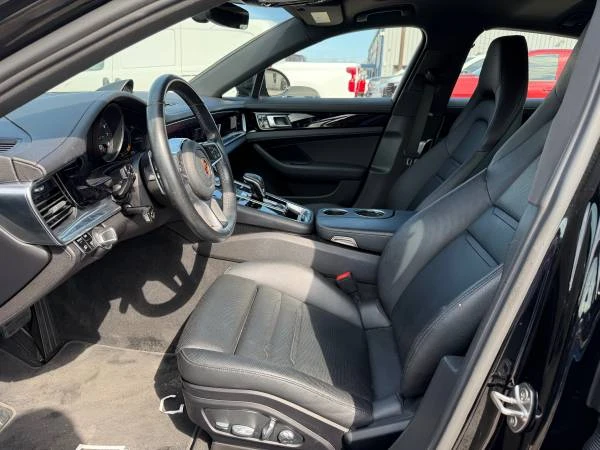 2017 Porsche 971 Panamera - Image 9 of 16
