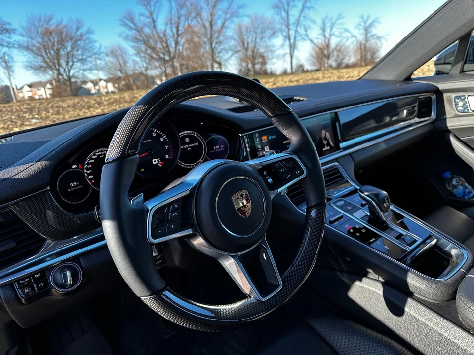 2017 Porsche 971 Panamera - Image 2 of 17