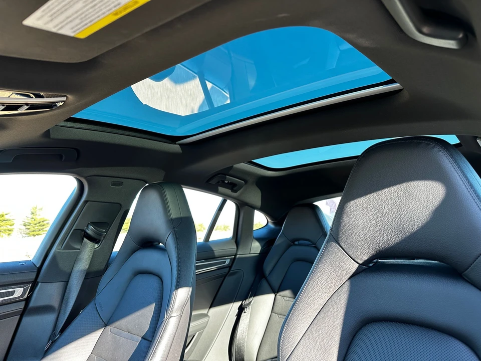 2017 Porsche 971 Panamera - Image 14 of 17