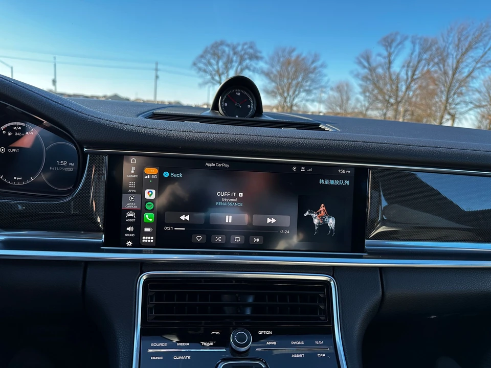 2017 Porsche 971 Panamera - Image 15 of 17