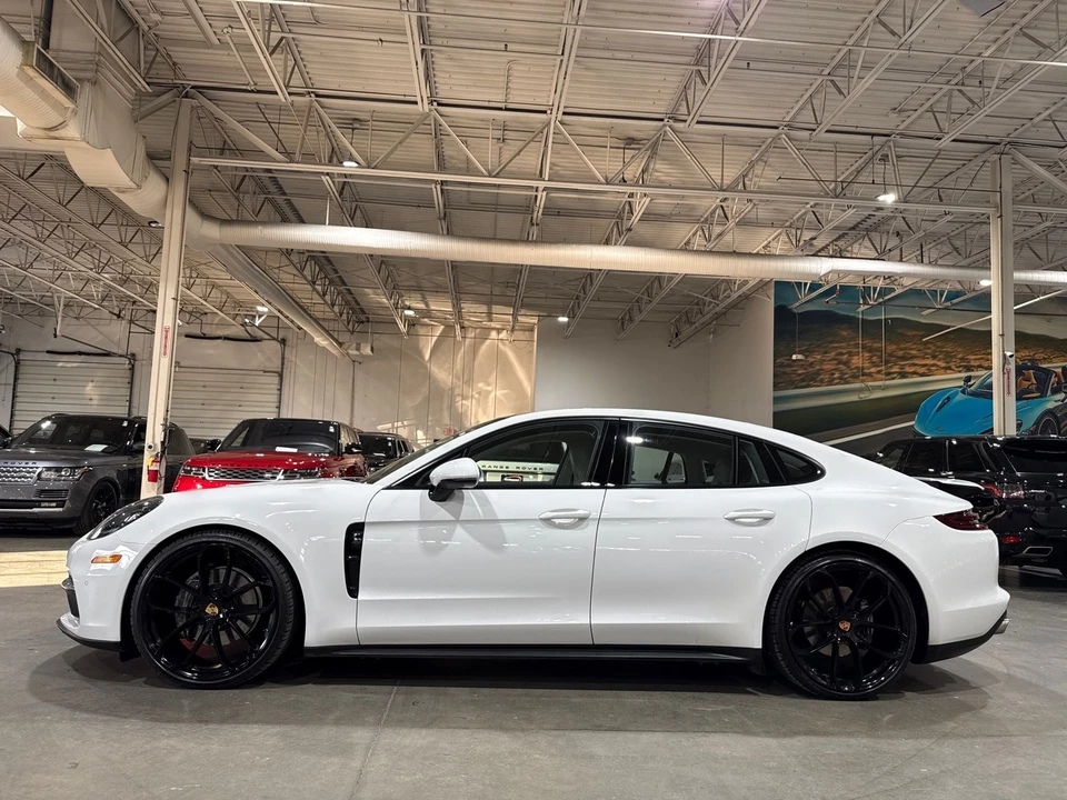 2017 Porsche 971 Panamera - Image 5 of 12