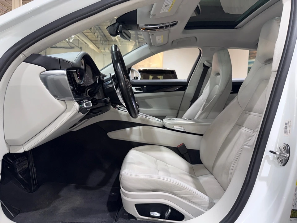 2017 Porsche 971 Panamera - Image 11 of 12