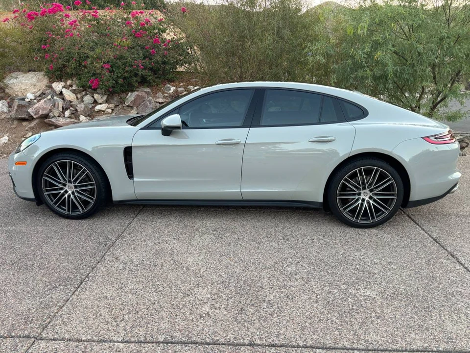2017 Porsche 971 Panamera - Image 7 of 12