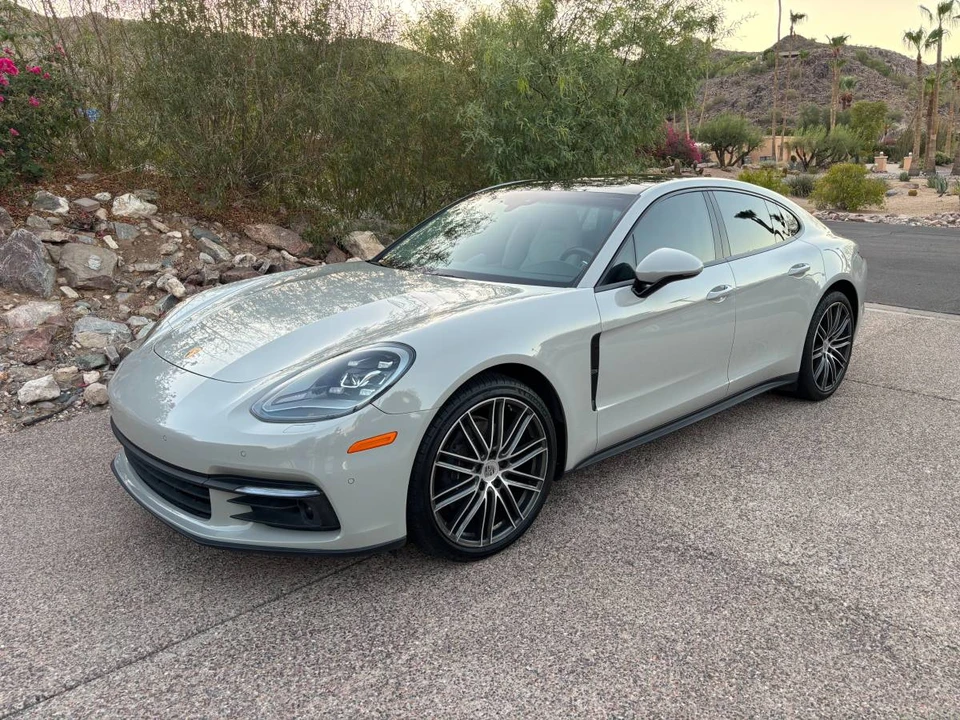 2017 Porsche 971 Panamera - Image 6 of 12