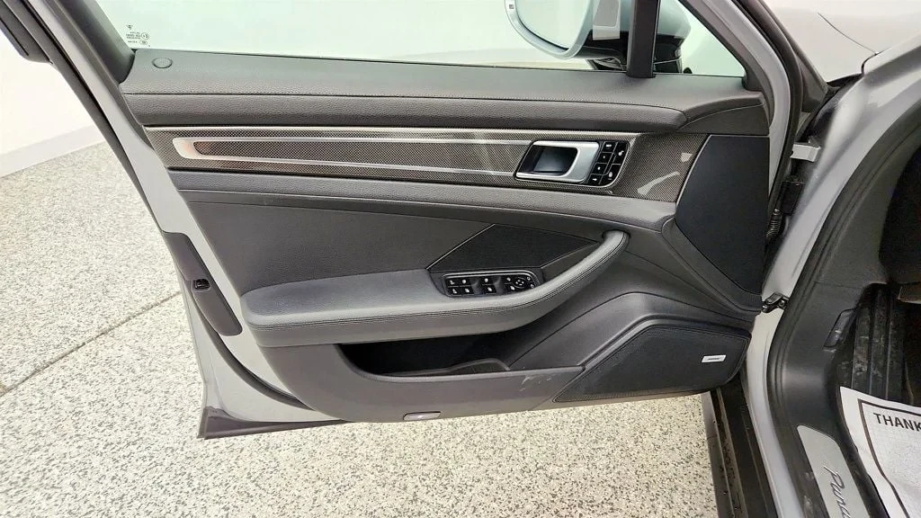 2017 Porsche 971 Panamera - Image 11 of 29