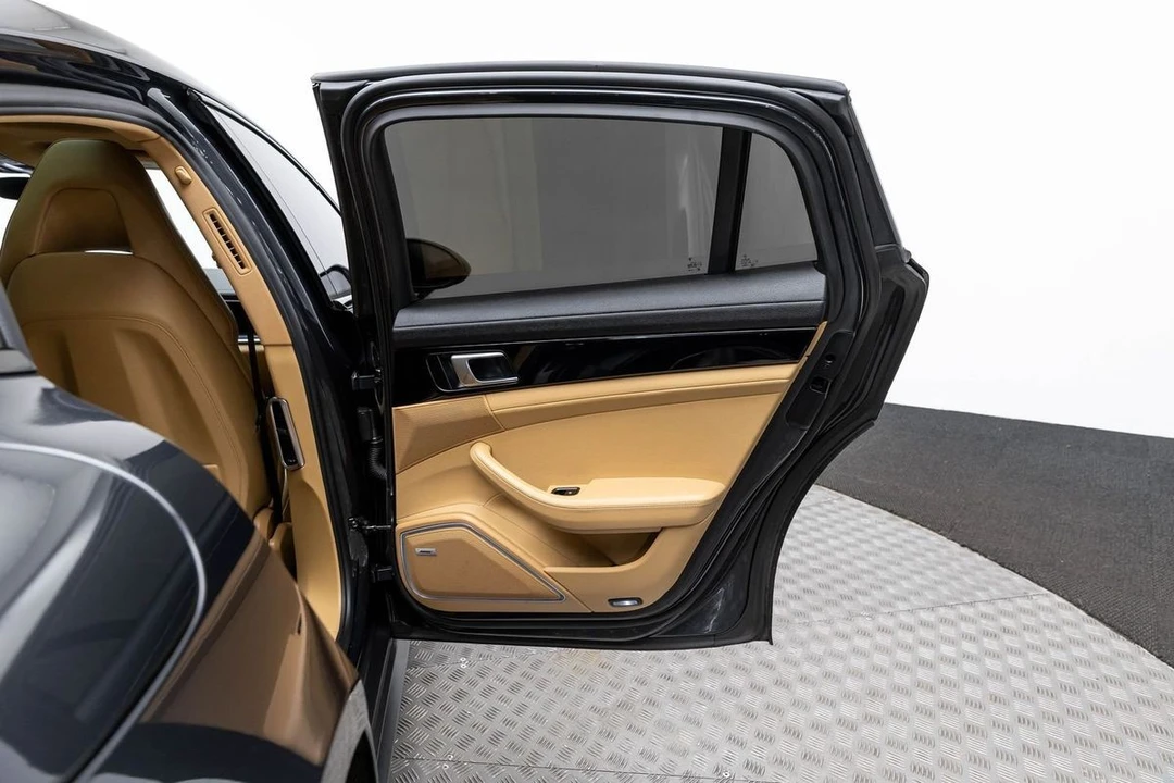 2017 Porsche 971 Panamera - Image 13 of 21