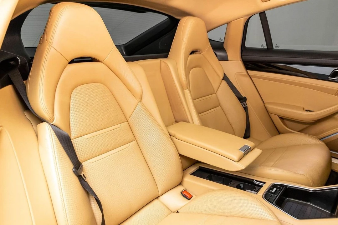 2017 Porsche 971 Panamera - Image 20 of 21