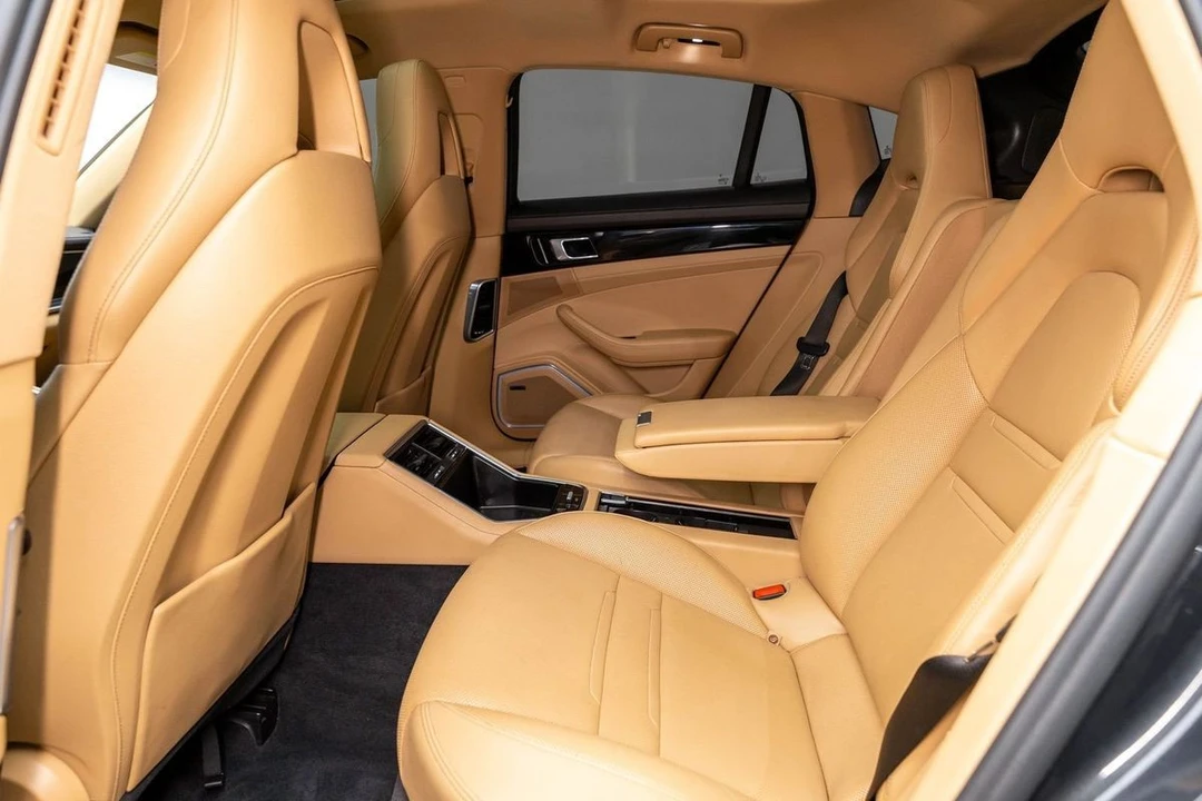 2017 Porsche 971 Panamera - Image 17 of 21