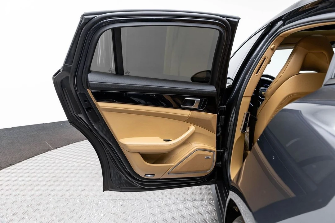 2017 Porsche 971 Panamera - Image 12 of 21
