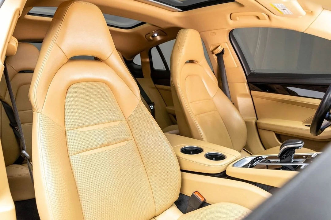2017 Porsche 971 Panamera - Image 18 of 21