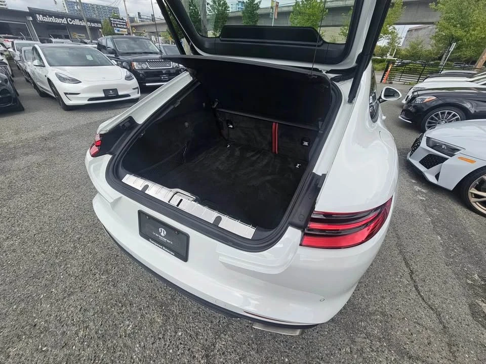 2017 Porsche 971 Panamera - Image 18 of 19