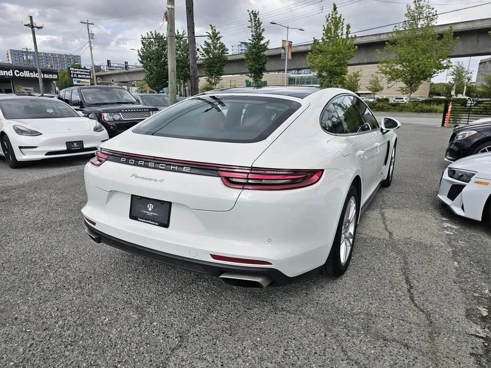 2017 Porsche 971 Panamera - Image 14 of 19