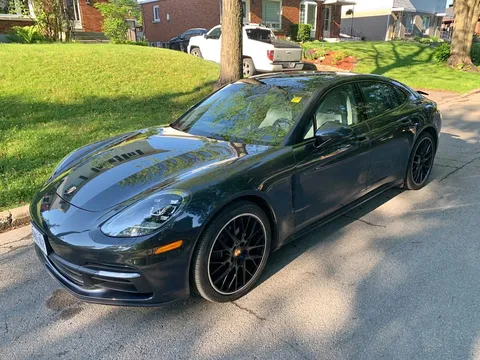 2017 Porsche Panamera 4