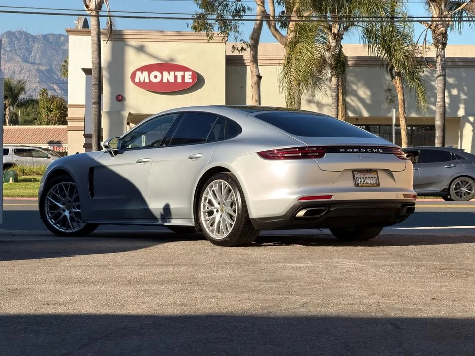 2017 Porsche 971 Panamera - Image 6 of 16