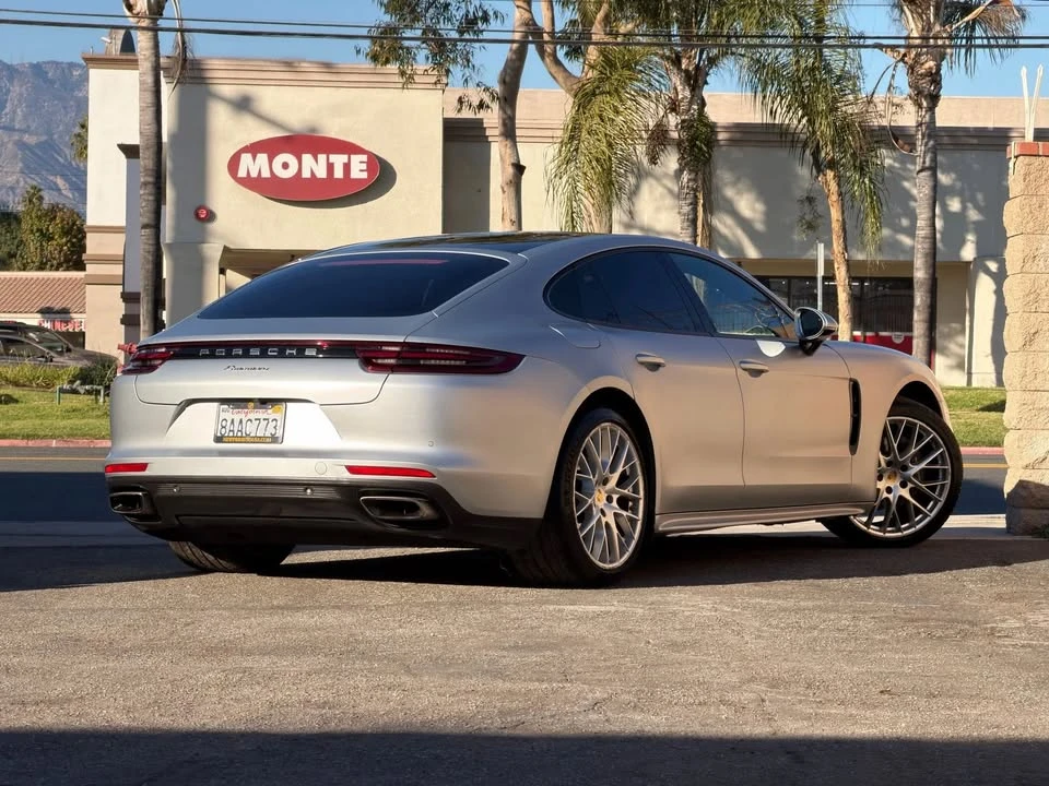 2017 Porsche 971 Panamera - Image 4 of 16