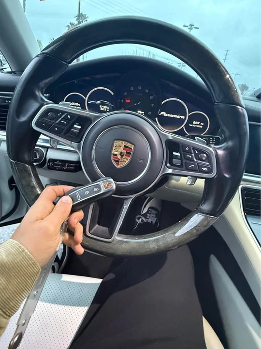 2017 Porsche 971 Panamera - Image 16 of 16