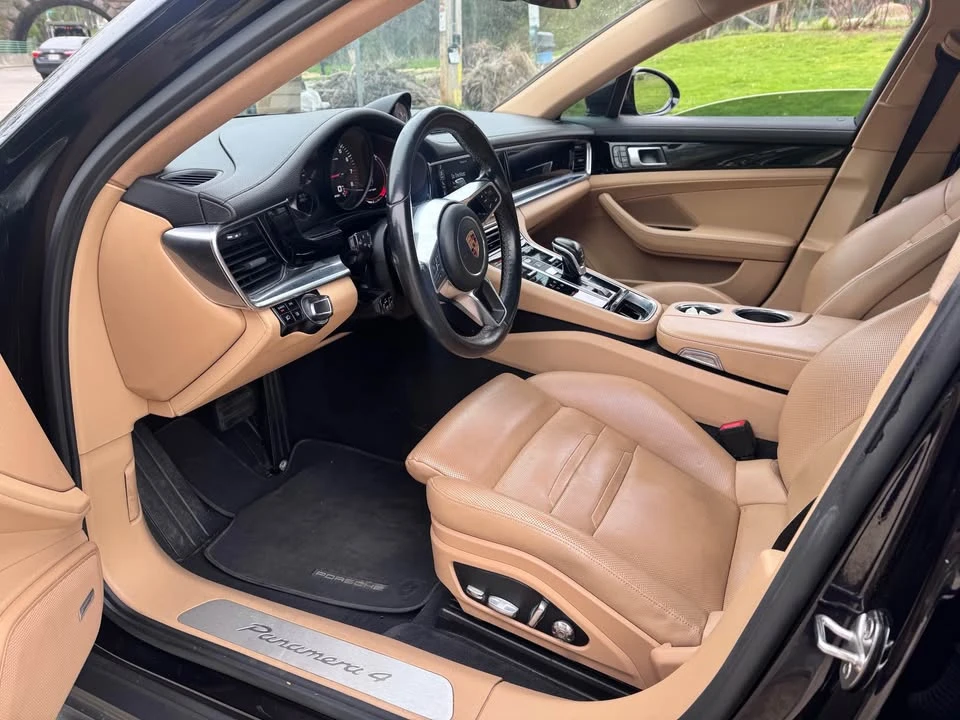2017 Porsche 971 Panamera - Image 10 of 12