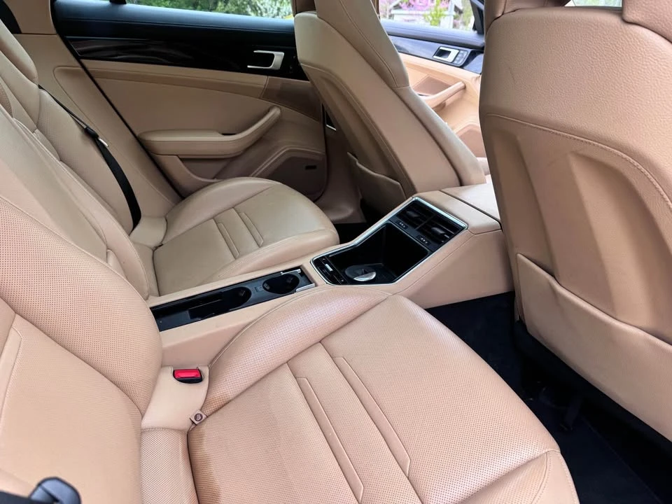 2017 Porsche 971 Panamera - Image 7 of 12