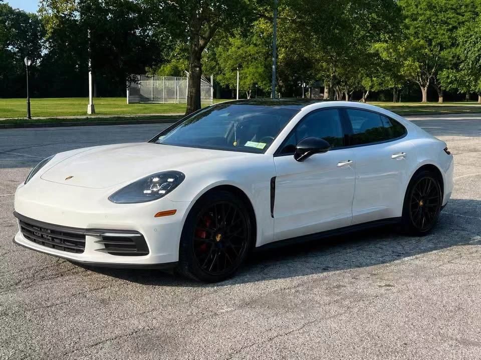 2017 Porsche 971 Panamera - Image 3 of 8