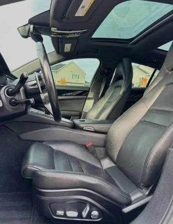 2017 Porsche 971 Panamera - Image 6 of 12
