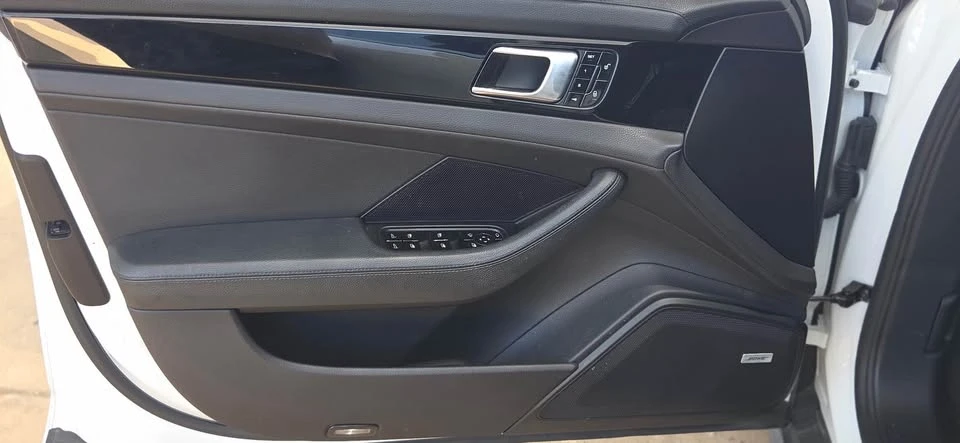 2017 Porsche 971 Panamera - Image 12 of 14