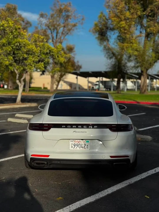 2017 Porsche 971 Panamera - Image 5 of 14