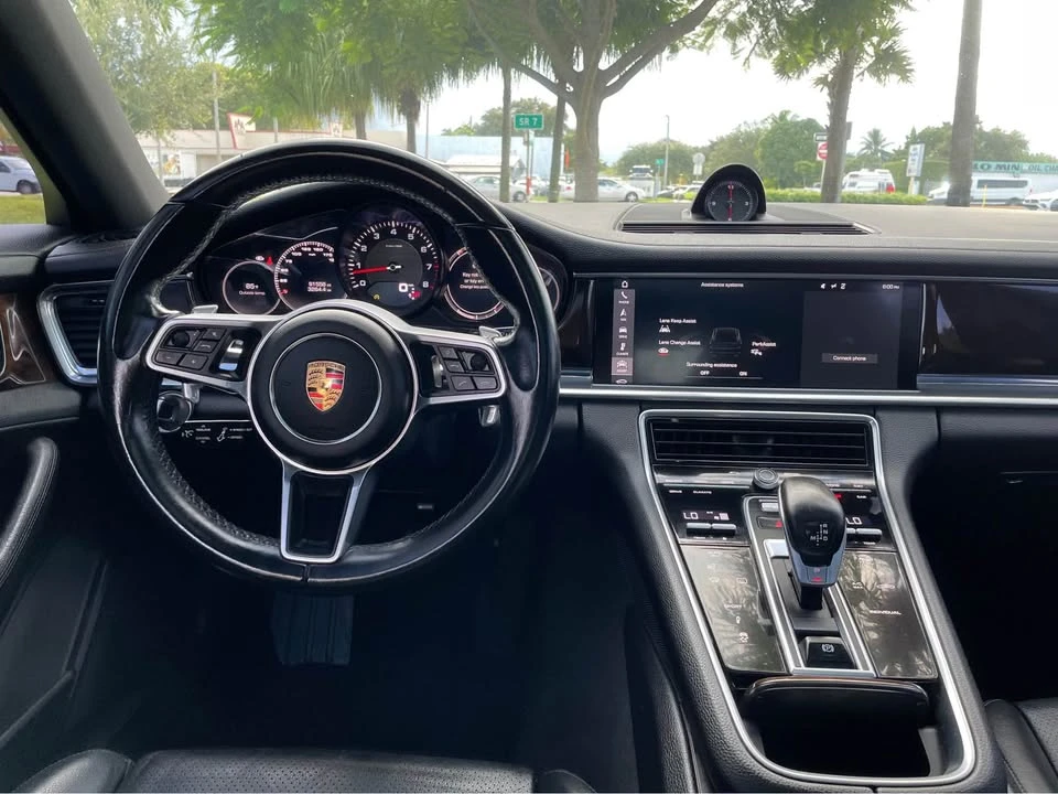 2017 Porsche 971 Panamera - Image 8 of 13