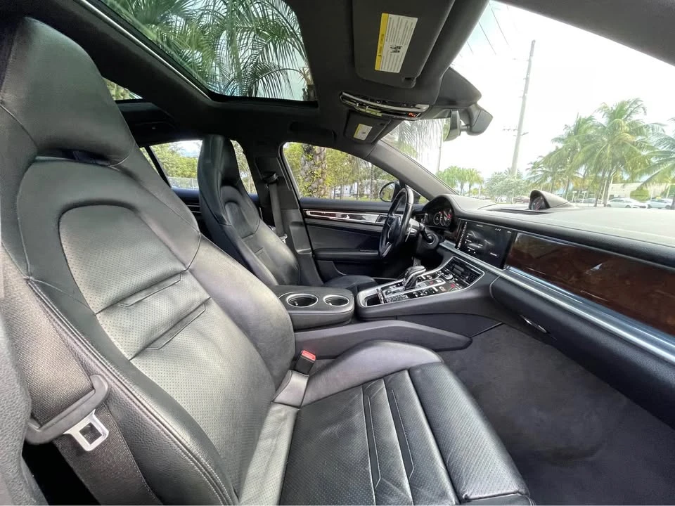 2017 Porsche 971 Panamera - Image 10 of 13