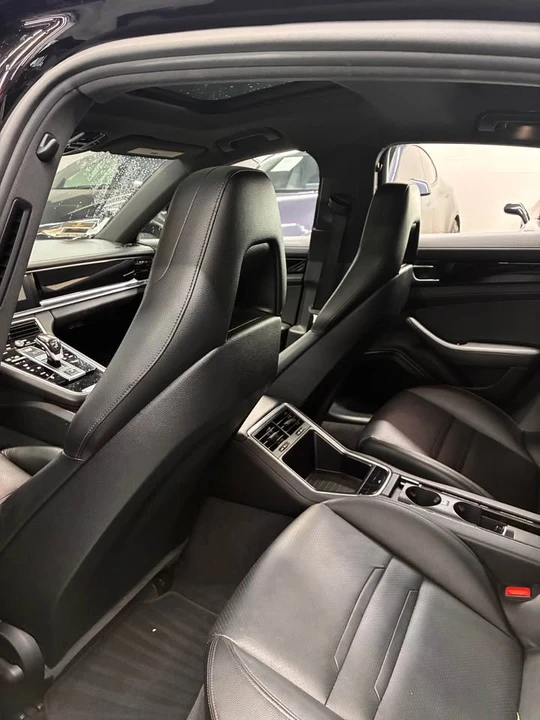2017 Porsche 971 Panamera - Image 7 of 10