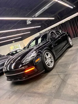 2017 Porsche Panamera 4 Sedan
